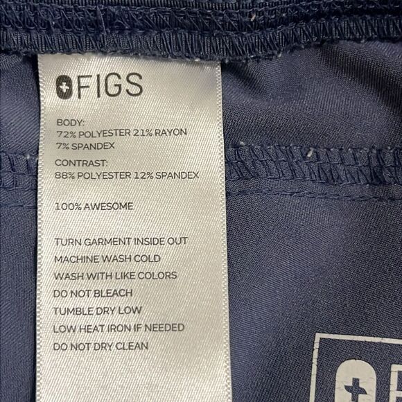 FIGS Wide Leg Straight Scrub Pants Purple Cargo Pocket - Picture 9 of 11